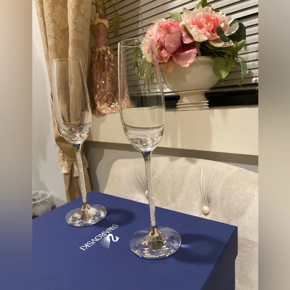 Swarovski Crystalline Toasting Flutes New with original box! 🥂🍾